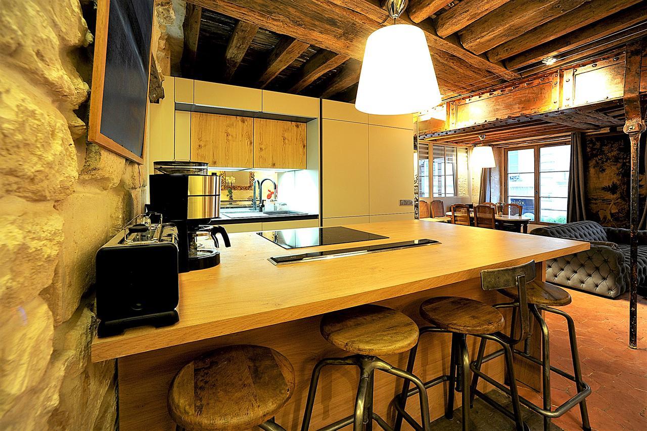 Beautiful Apartment In Historical Marais Paris Exterior foto